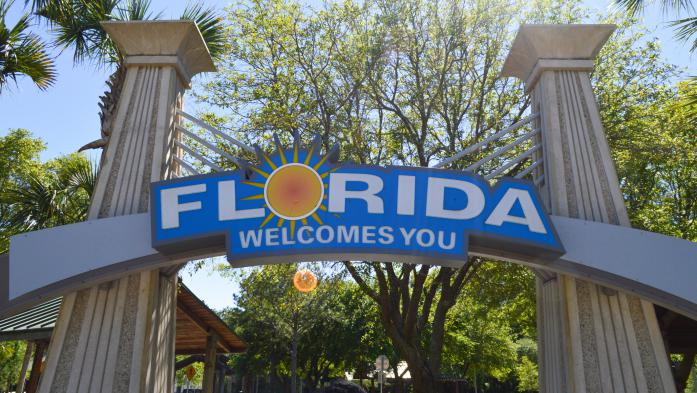 'Florida Welcomes You' sign