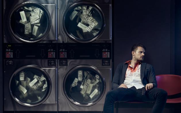 Many glances around as four washing machine launder money