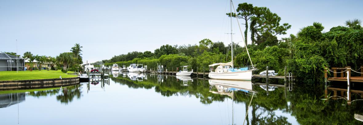 Waterway with boats in Fort Myers, Florida