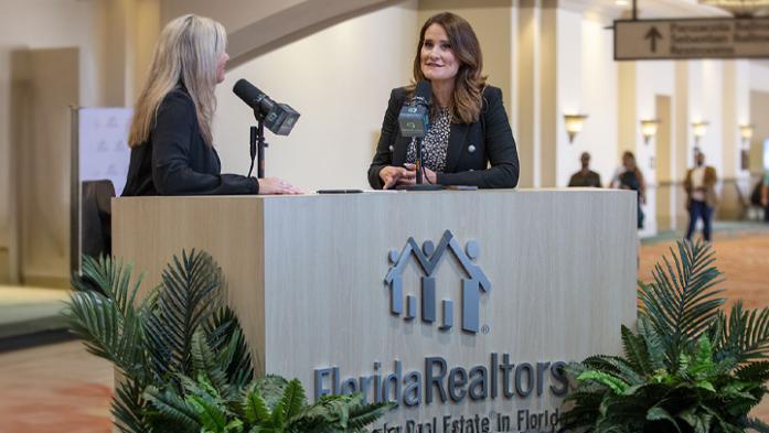 Tracy Velt interviews Christina Pappas at the FR convention 2025