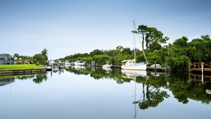 Waterway with boats in Fort Myers, Florida