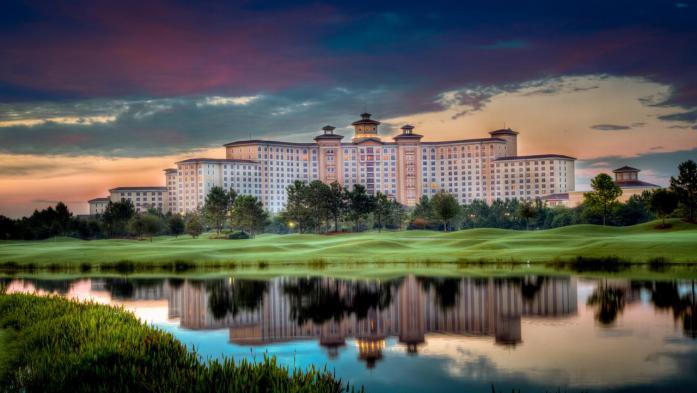 Exterior photo of Rosen Shingle Creek resort in Orlando
